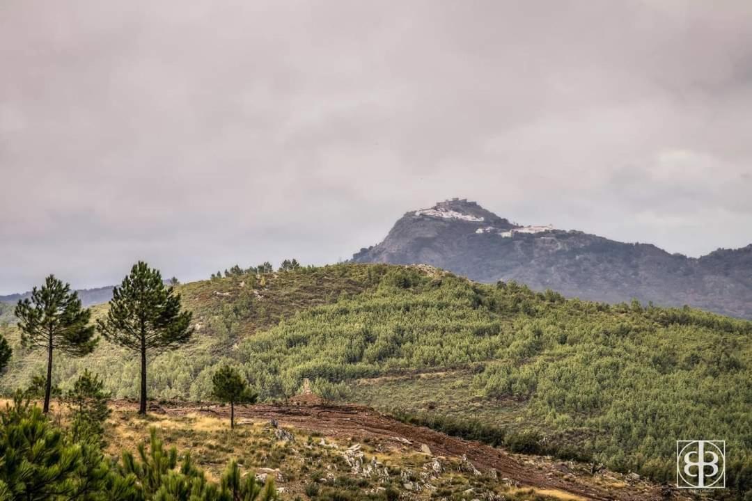 Готель La Cabana Romantica De Llano Валенсія-де-Алькантара Екстер'єр фото